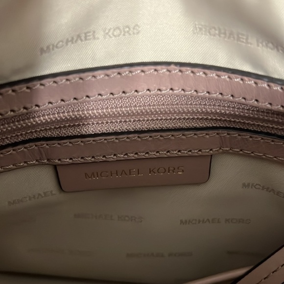 Michael Kors Bag Floral Appliqué Mercer Medium Duffel Natural pink gold hardware - Picture 5 of 17